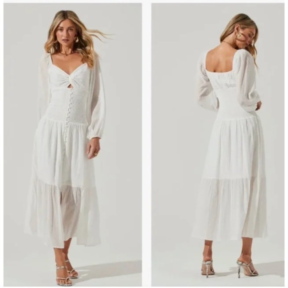 NWOT ASTR The Label Long Sleeve Twist Bust Dress